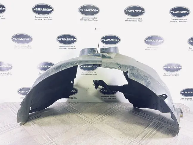 Подкрылок передний правый Land Rover Evoque 1