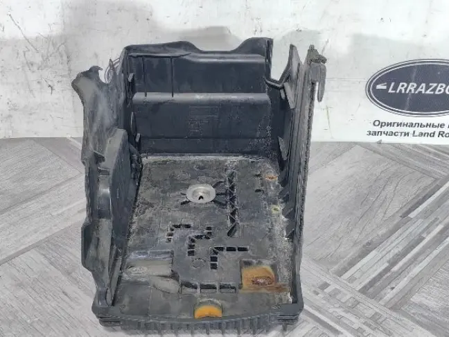 Ящик под аккумулятор Land Rover Evoque 1