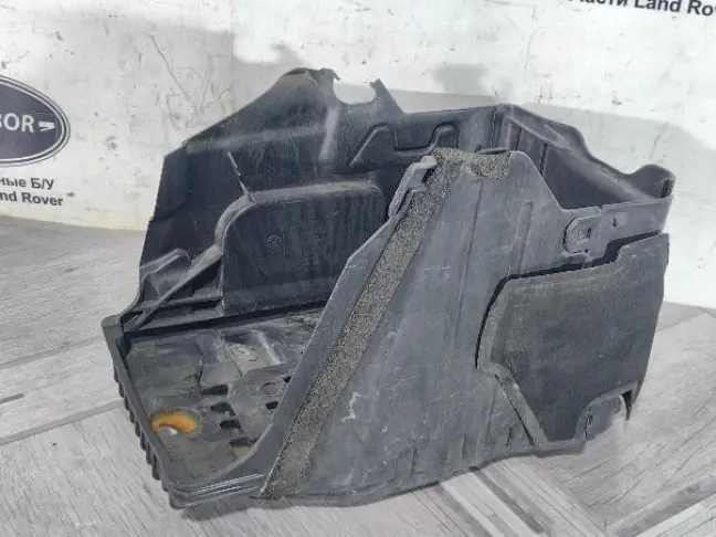 Ящик под аккумулятор Land Rover Evoque 1