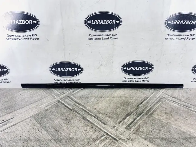 Молдинг стекла задний левый Land Rover Evoque 1