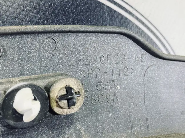 Расширитель крыла зад. левый Land Rover Evoque 1