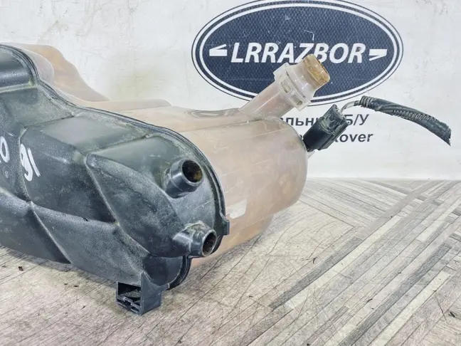 Бачок расширительный Land Rover Evoque 1