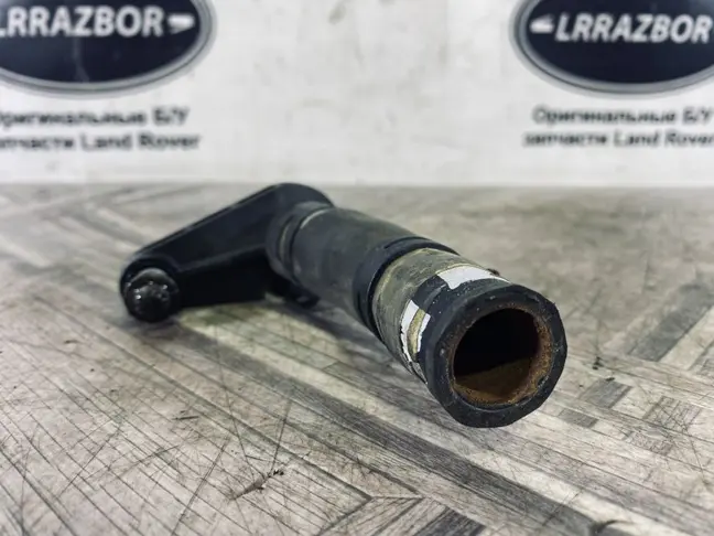 Патрубок охлаждения Range Rover Evoque 2.2