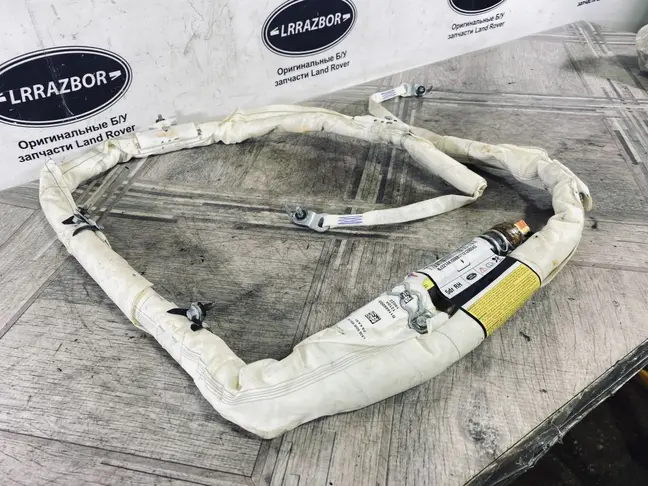 Шторка безопасности R Range Rover Evoque L538