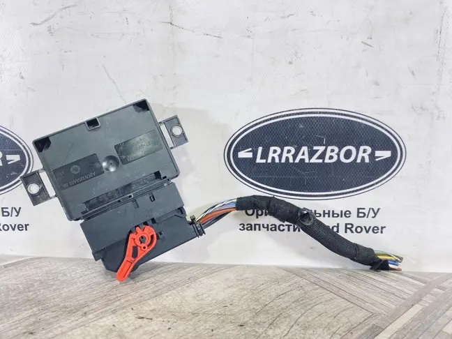ЭБУ ручным тормозом Land Rover Evoque L538