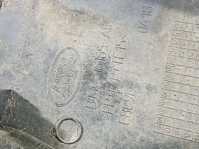 Молдинг крыла левый Land Rover Evoque L538