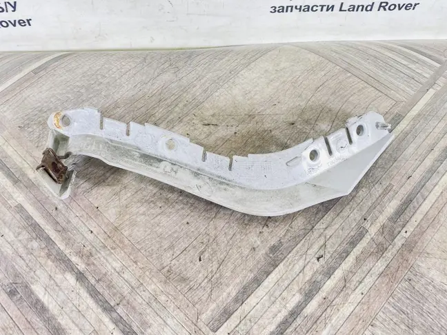 Кронштейн бампера левый Land Rover Evoque L538