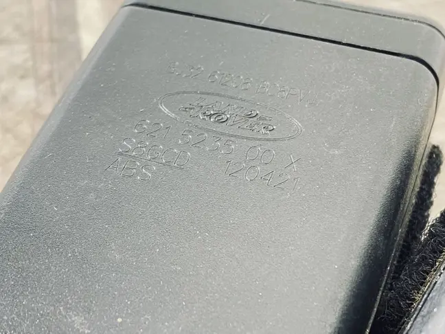 Преднатяжители пара Land Rover Evoque L538