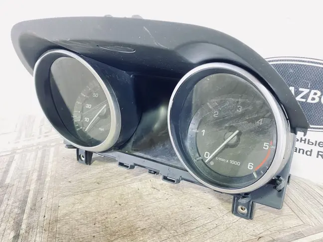 Приборная панель Land Rover Evoque 1