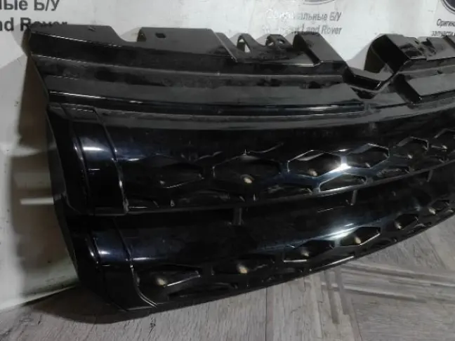 Решетка радиатора Land Rover Evoque 1