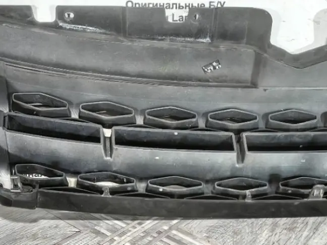 Решетка радиатора Land Rover Evoque 1