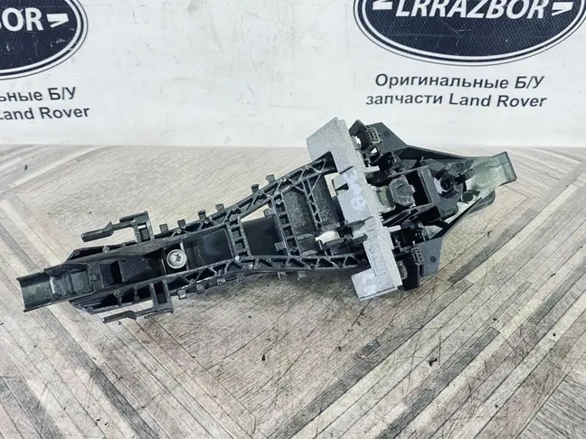 Ручка двери задняя левая Land Rover Evoque 1