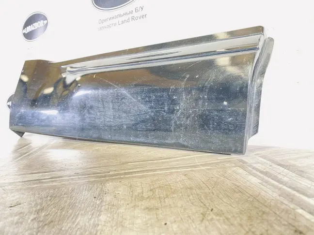 Молдинг правый задний Range Rover Evoque L538