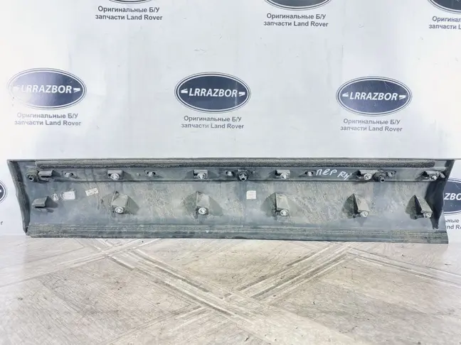 Молдинг правый передний Range Rover Evoque L538