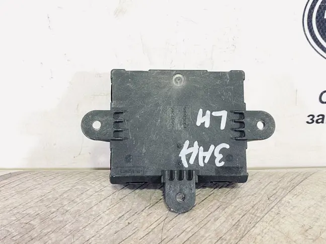 Блок задней двери Land Rover Evoque L538