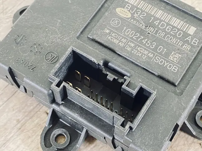 Блок задней двери Land Rover Evoque L538