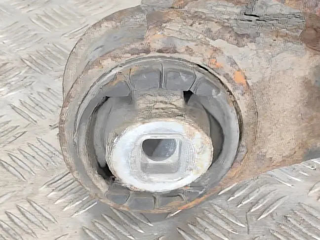 Подрамник задний Range Rover L322 2007-2012