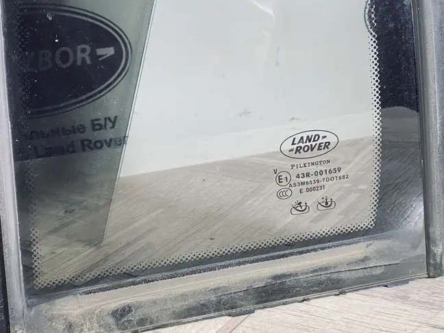 Стёкла задних дверей Range Rover 3 L322 09-12