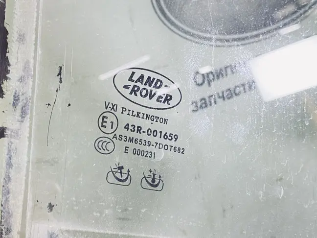 Стёкла задних дверей Range Rover 3 L322 09-12