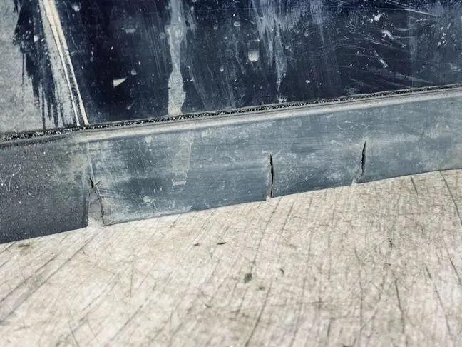 Молдинг переднего левого крыла Range Rover L322