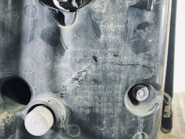 Фонарь задний правый Range Rover L322 09-12