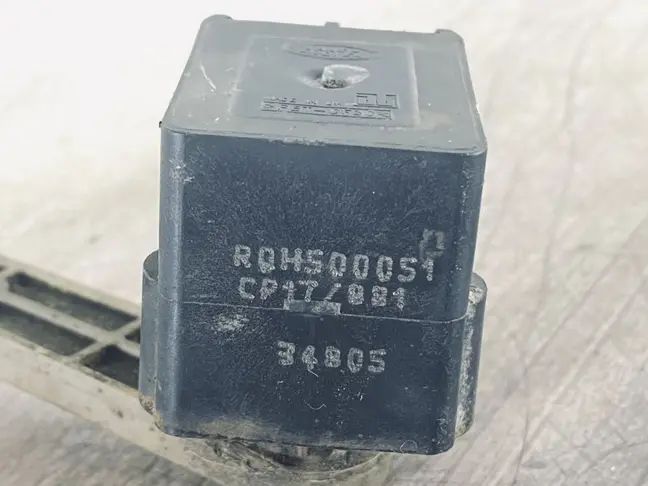 Датчик положения кузова левый Range Rover L320