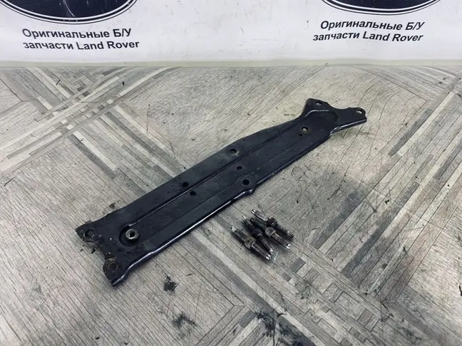 Кронштейн коллектора Range Rover 3 4.4 448DT L322