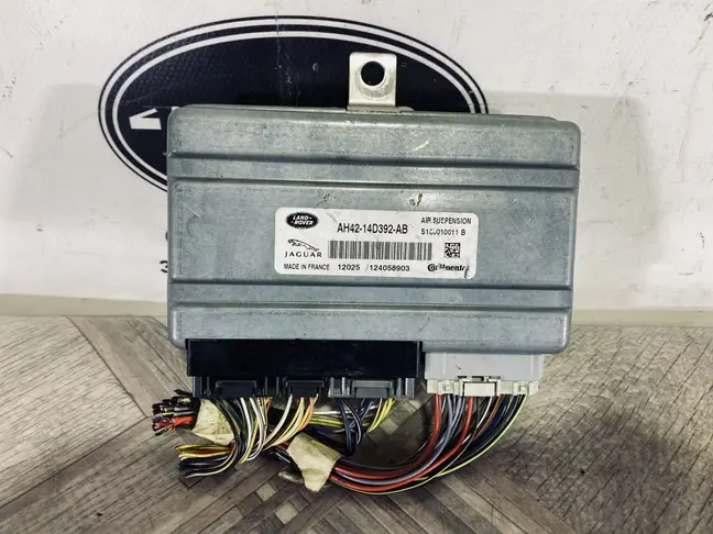 Блок управления подвеской Range Rover L322 09-12