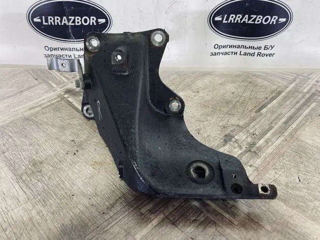 Кронштейн ДВС правый Range Rover L322 4.4 448DT