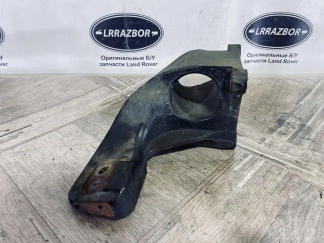 Кронштейн ДВС левый Range Rover 3 L322 4.4 448DT