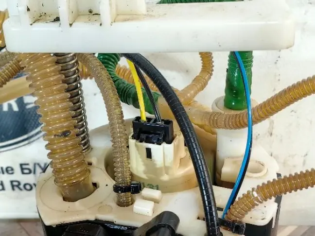 Топливный насос в бак Range Rover 3 L322 448DT