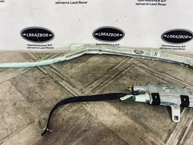 Шторка безопасности правая Range Rover L322 448DT