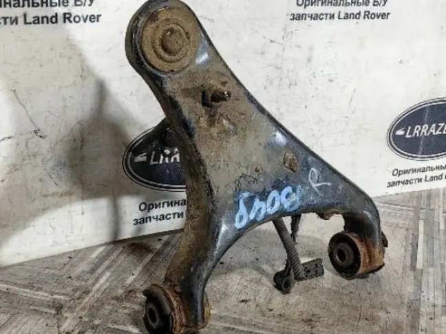 Рычаг передний верхний правый DISCOVERY 3 L319