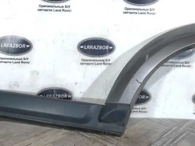 Молдинг двери задней левой DISCOVERY 4 L319 09-15