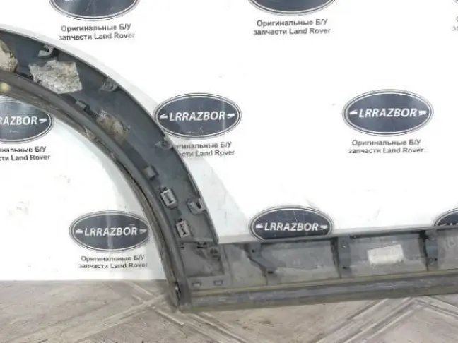 Молдинг двери задней левой DISCOVERY 4 L319 09-15