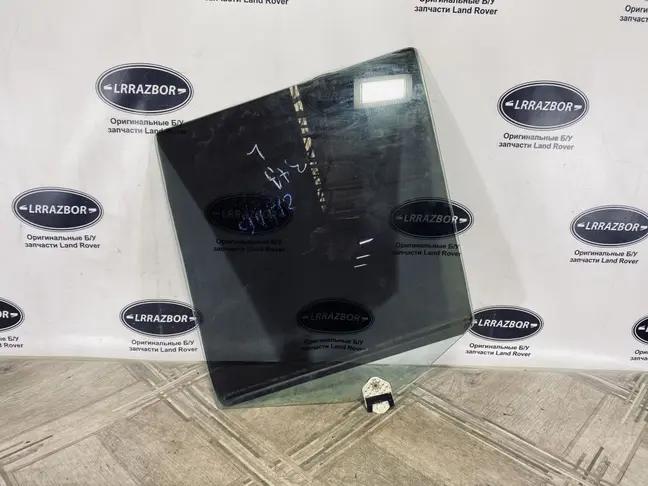 Стекло двери задней левой DISCOVERY 3/4 L319