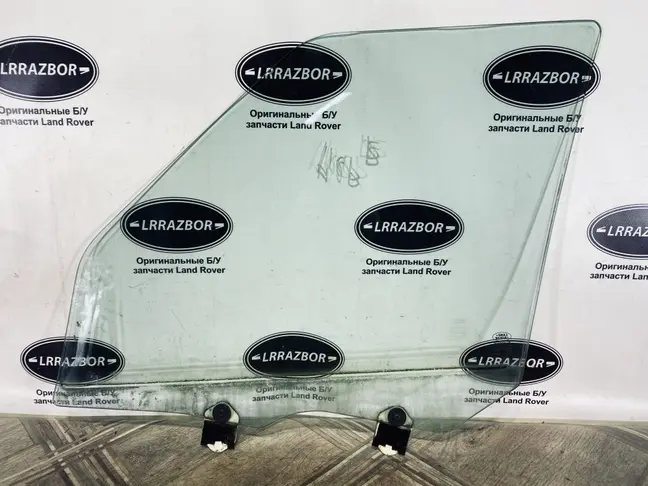 Стекло двери передней правой LR Discovery 4
