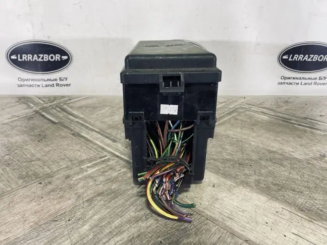 Блок предохранителей под капот DISCOVERY 4 L319
