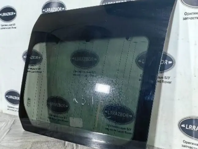 Стекло кузовное (глухое) правое DISCOVERY 3 L319
