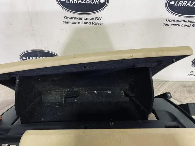 Бардачок Land Rover Discovery 3 2005-2009