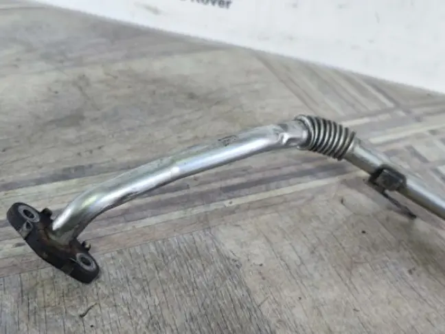 Трубка слива масла правая Range Rover Sport 3.0