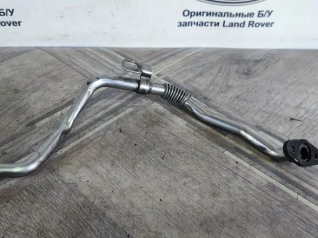 Трубка слива масла правая Range Rover Sport 3.0