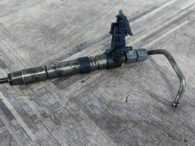 Форсунка топливная под ремонт Freelander 2 2.2
