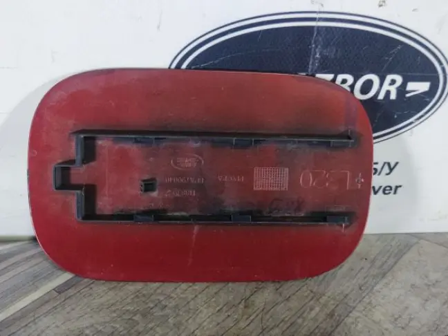 Крышка лючка Range Rover Sport L320 2005-2013