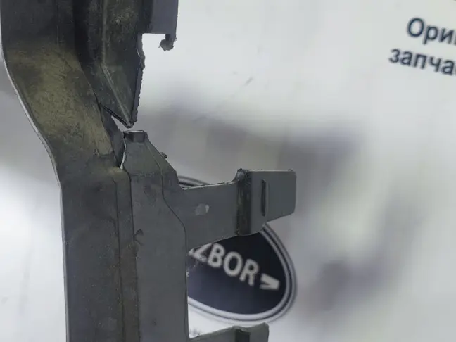 Диффузор радиатора Range Rover Sport 2 L494