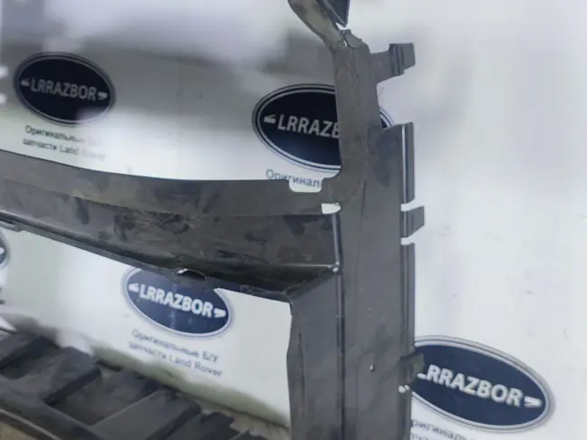 Диффузор радиатора Range Rover Sport 2 L494