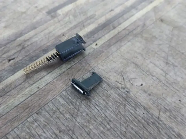 Защелка лючка Range Rover Sport L320 2005-2013