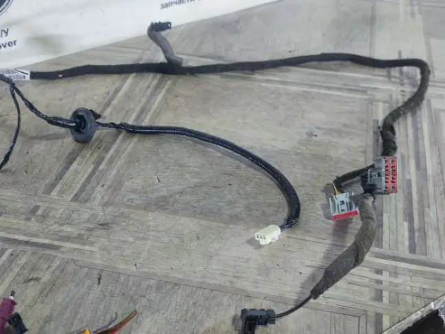 Проводка крышки багажника Range Rover Sport 2 L494