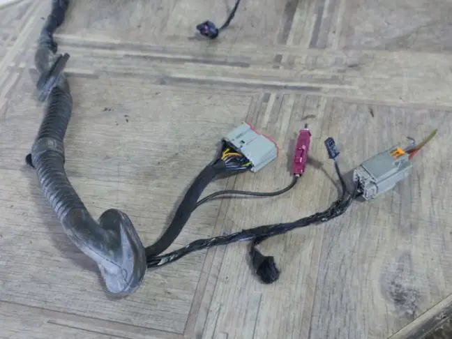 Проводка крышки багажника Range Rover Sport 2 L494