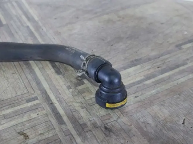 Трубка вентиляции Freelander 2 2.2